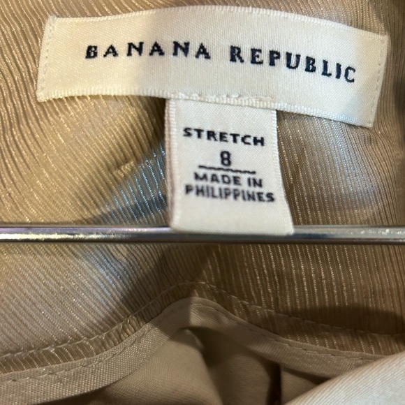 239. Banana Republic Bi-Stretch Pencil Skirt - Picture 3 of 5